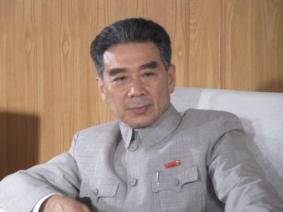 五星红旗迎风飘扬