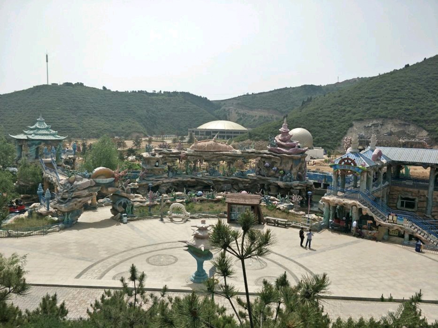  p>榆次乌金山欢乐谷,又名乌金山狂欢谷主题公园,坐落于 a href="#">