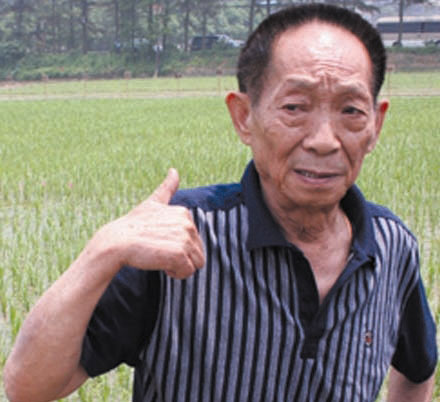 议论"为一体,语言准确生动,充满感情,充分展示了袁隆平先生的人生历程