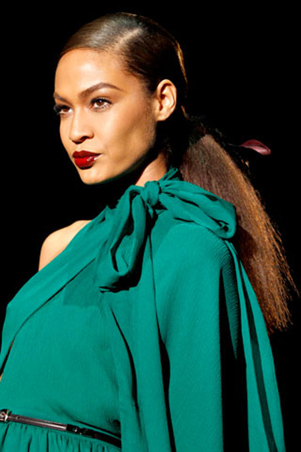 smalls)1988年7月11日出生于波多黎各阿蒂约,模特