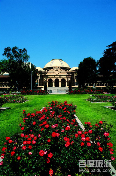  p>洛杉矶(los angeles),位于美国加利福尼亚州西南部,是美国第二大