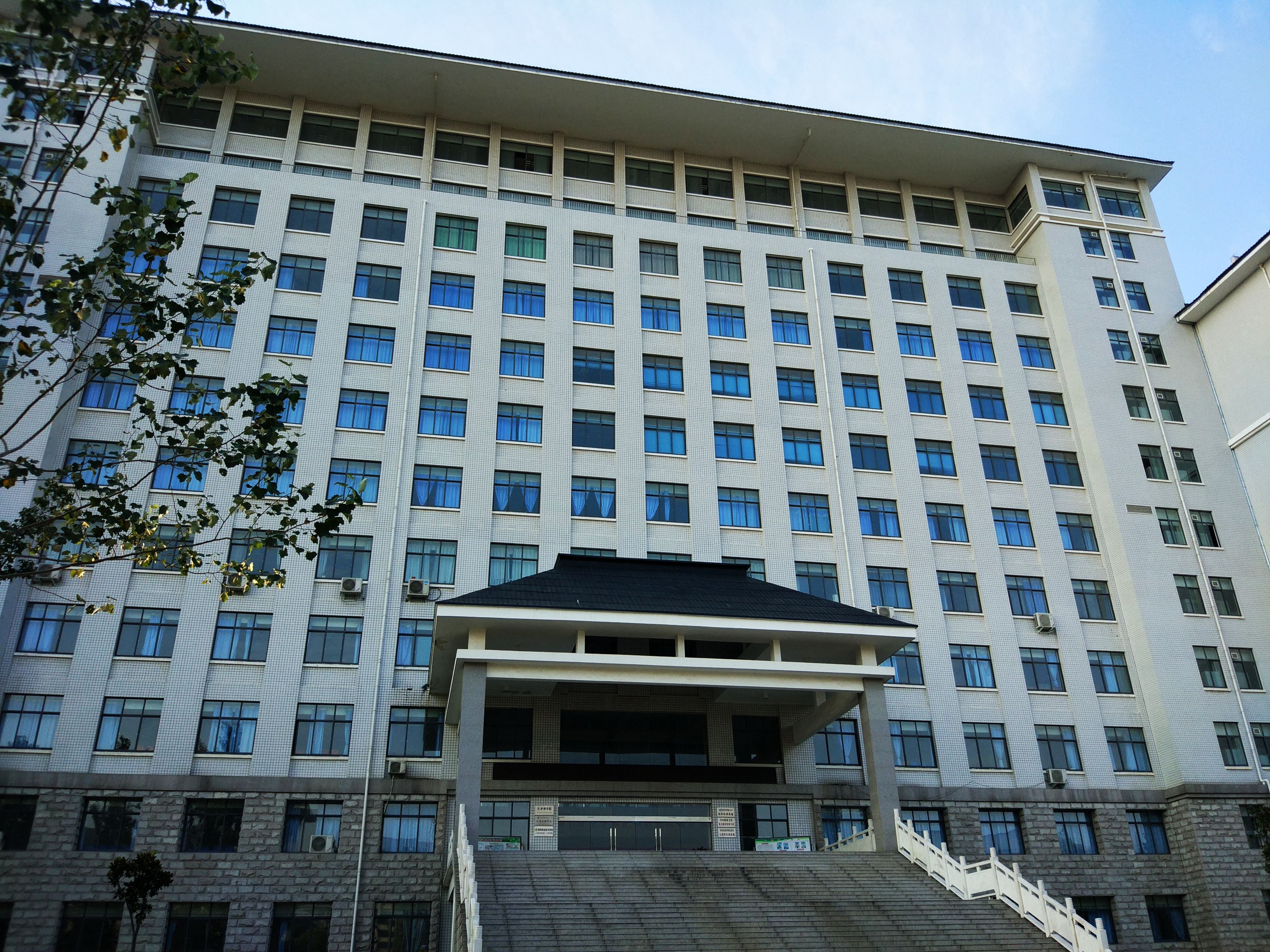 信阳职业技术学院