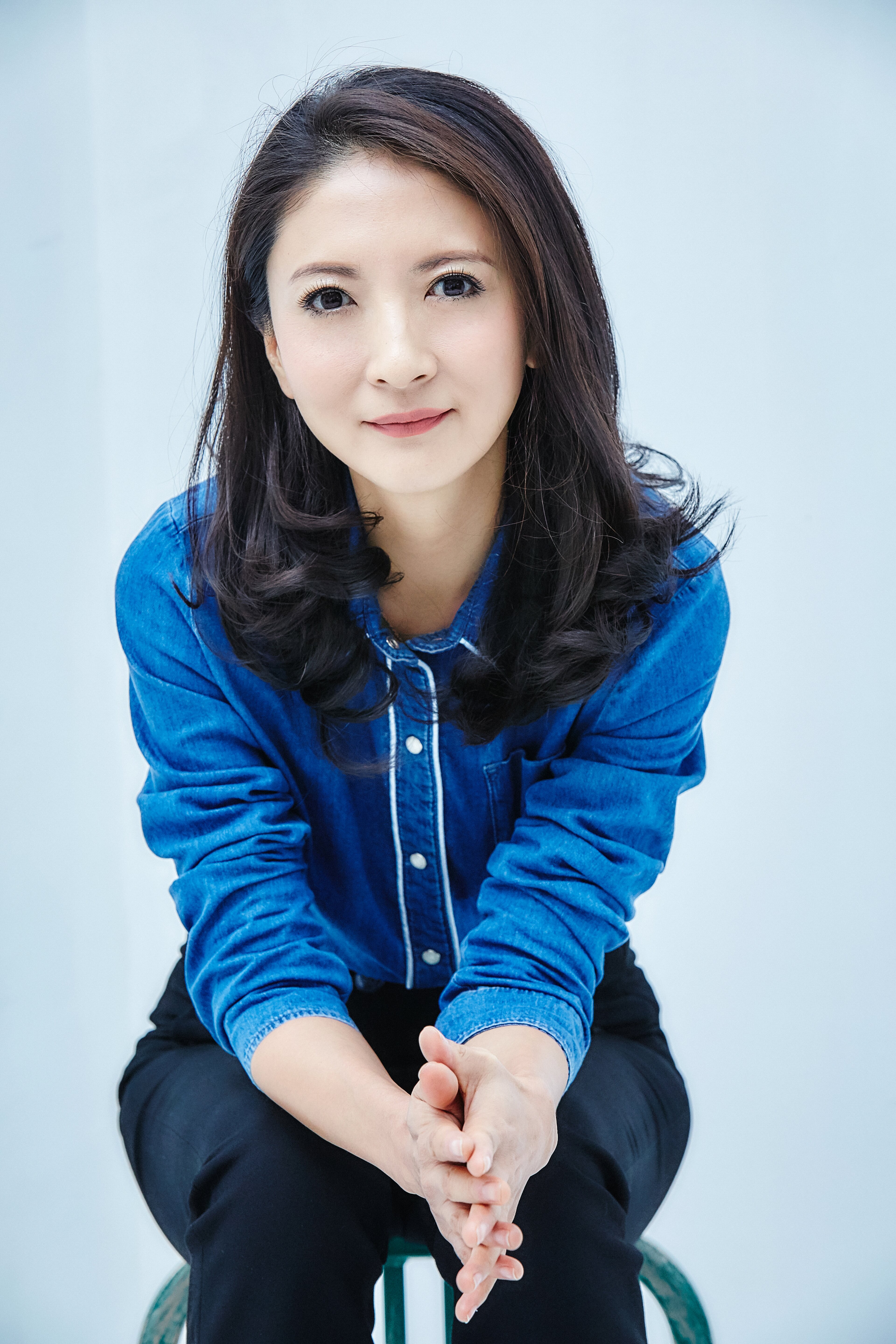 梁洪,曾用名:梁洪蕾,毕业于<a target="