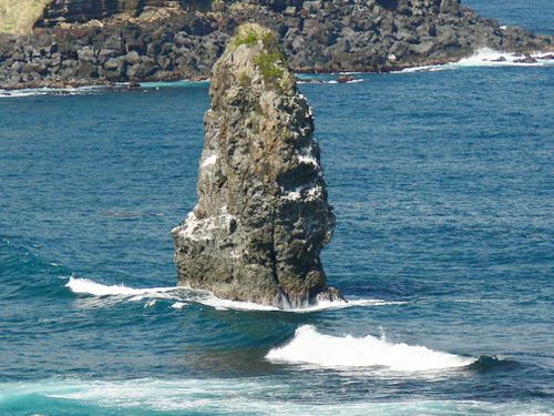  p>伊豆群岛(日语:伊豆诸岛;片假名:いずしょとう)是 a target="