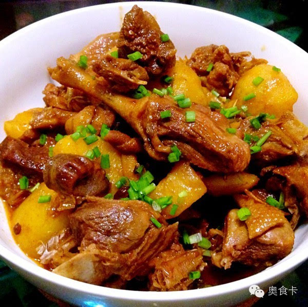 美味鸭肉炖土豆