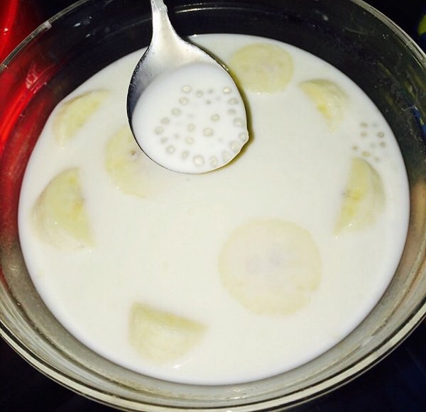 id="gnfbscpv84">香蕉西米露是一道美食,制作原料主要有西米,牛奶,白