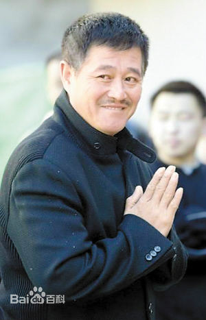  p>赵本山,1957年10月2日出生于辽宁省铁岭市开原市,中国内地男演员