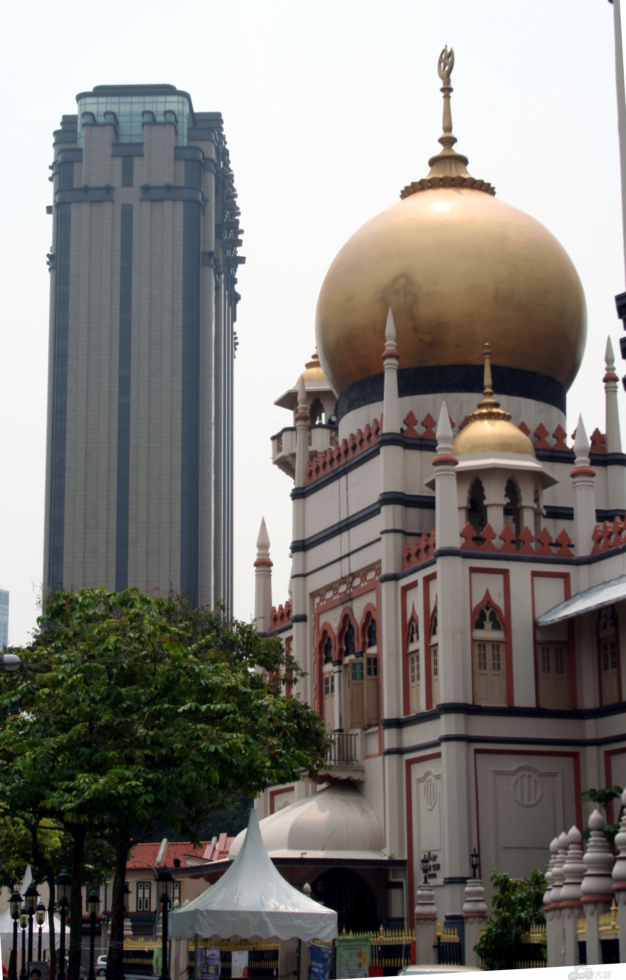 清真寺 /a>)建于1928年,是 a target="_blank" href="/item/新加坡">