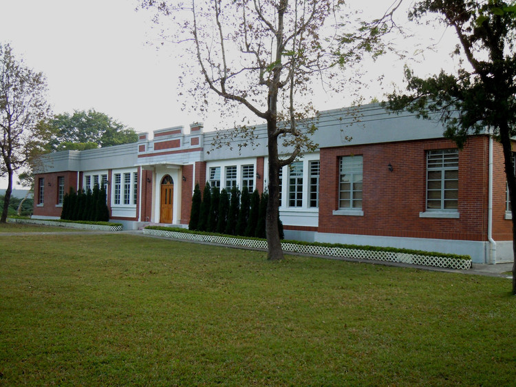 香港三育书院暨三育中学中学部,行政楼,男生宿舍,教员宿舍