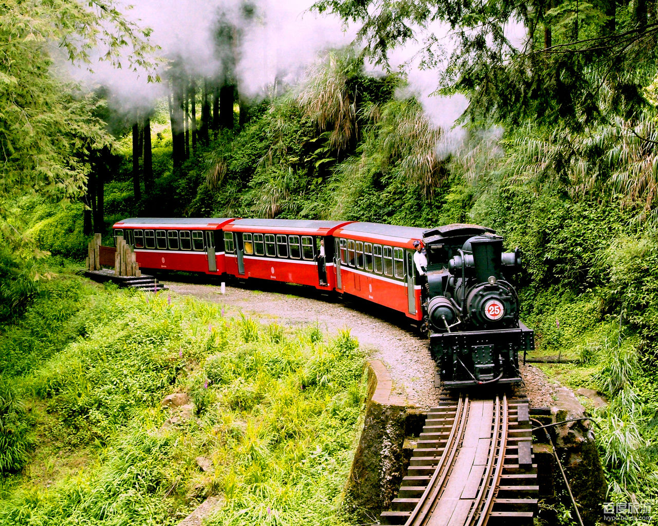  p>阿里山(ali mountain),位于 a target="_blank" href="/item/台湾