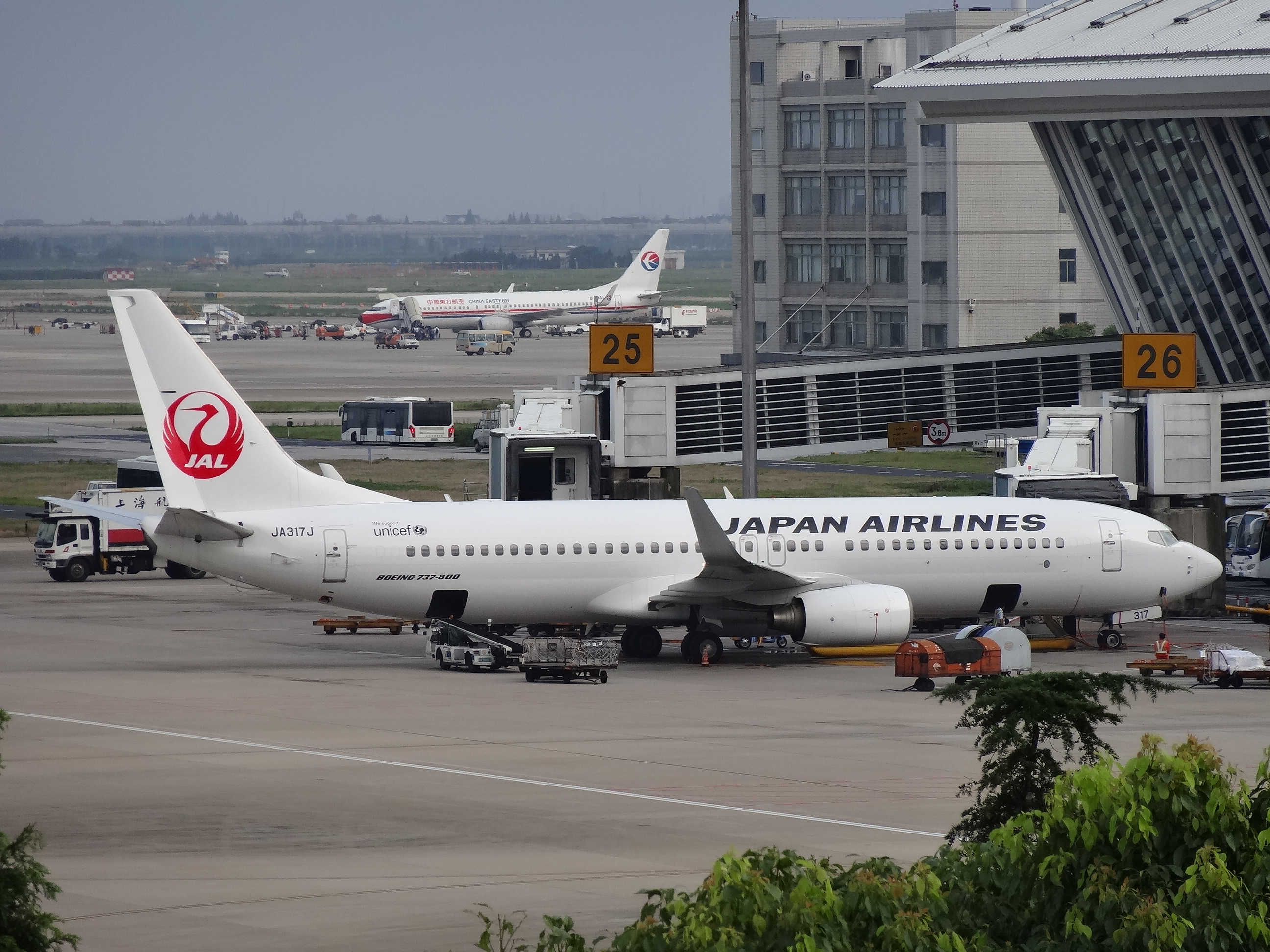  p>日本航空公司(日语:日本航空 ,英文:japan airlines),简称日航,jal