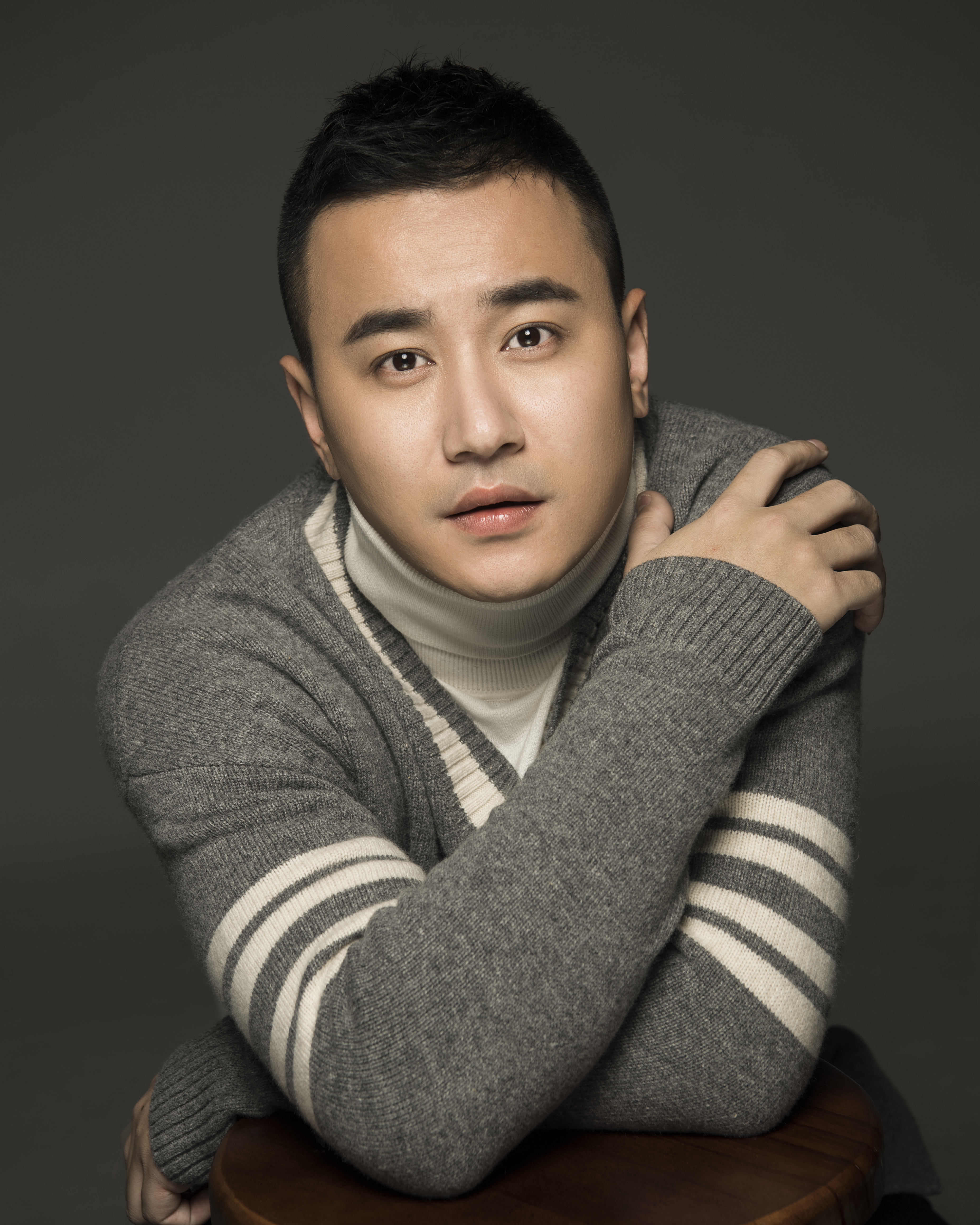  p data-id="gnbzjxzj7m">程实,1985年10月10日出生于辽宁省抚顺市