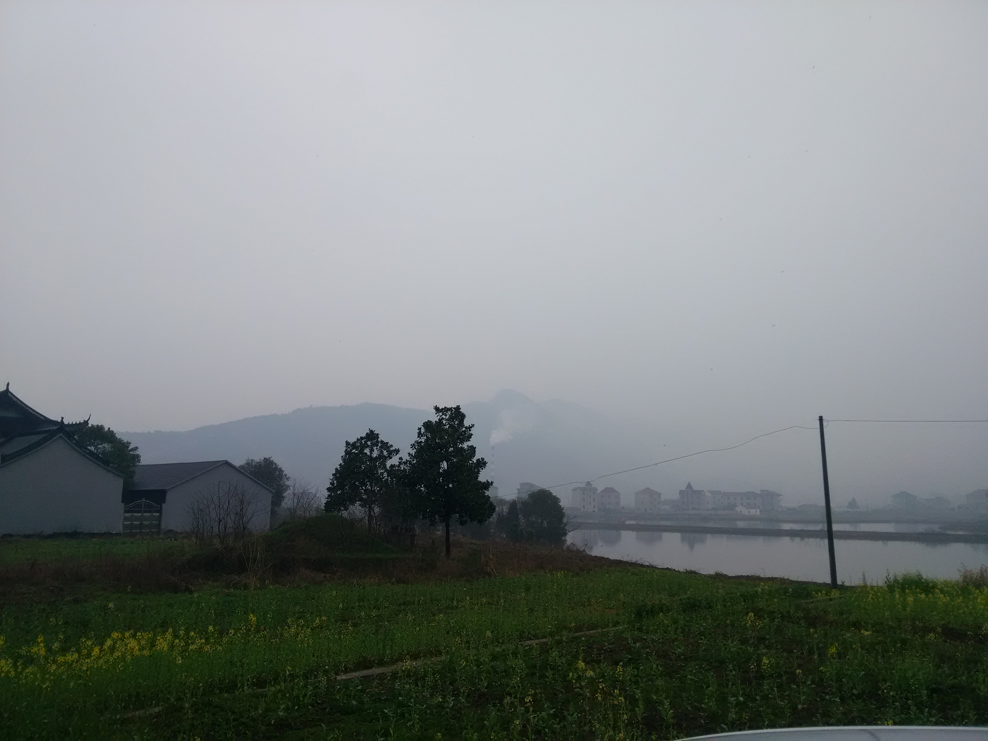  p>云头禅寺,又名坨头土地庙.位于浙江省诸暨市直埠镇祝谢村. /p>