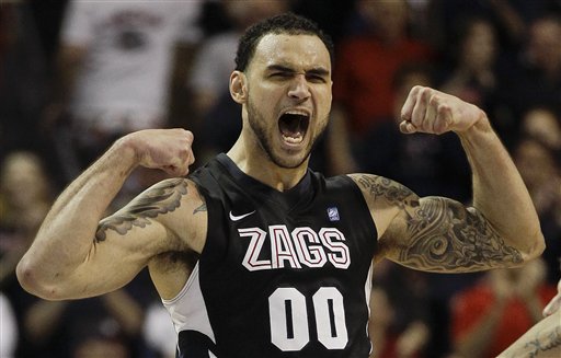  p>罗伯特·萨克雷(robert sacre),1989年6月6日出生于美国路易斯安那