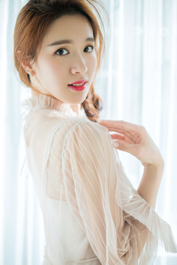  p data-id="te064evqfy1m">余瑜,中国内地舞蹈演员,2008年毕业于北京