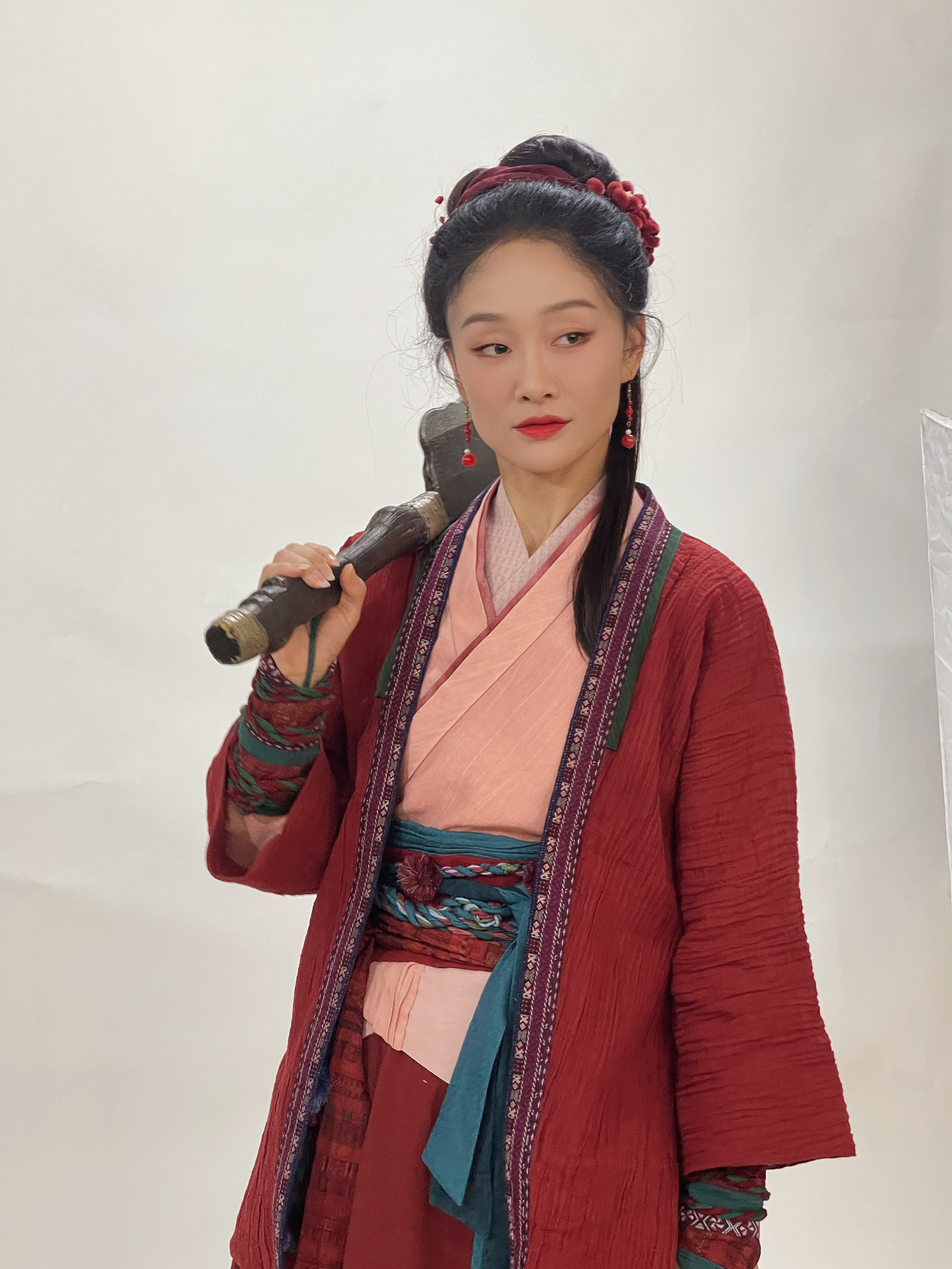  p data-id="tt0thknxr1kh">李洋,中国内地女演员, a target="_blank"