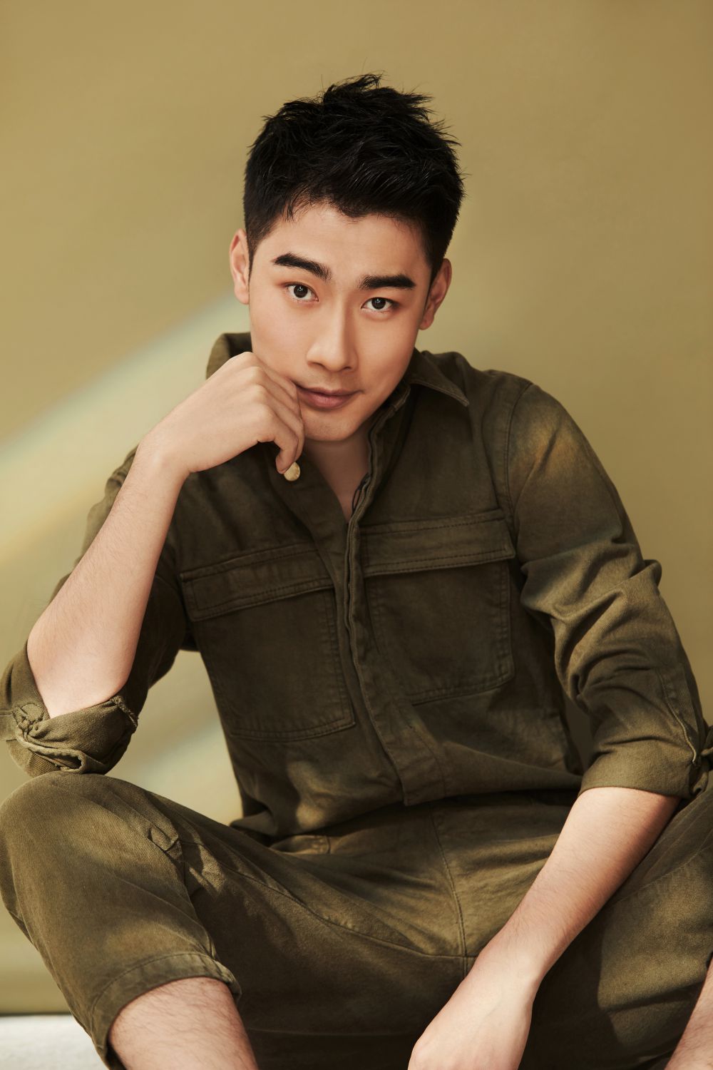 1994年3月31日出生于湖北武汉,中国内地影视男演员,毕业于北京现代