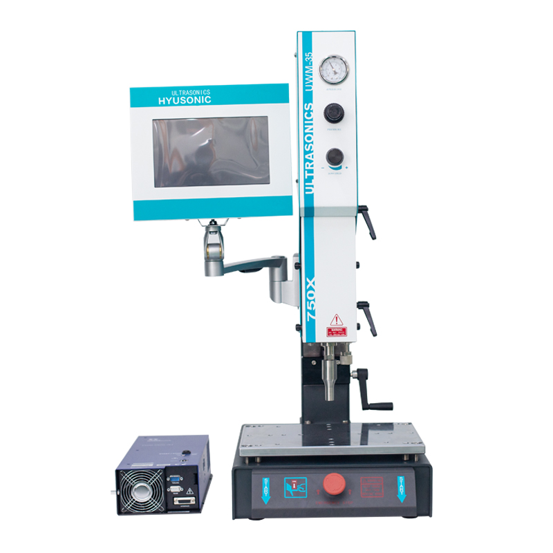  p data-id="gnb7rh1cea">超声波焊机,工业焊接设备,原理是由发生器
