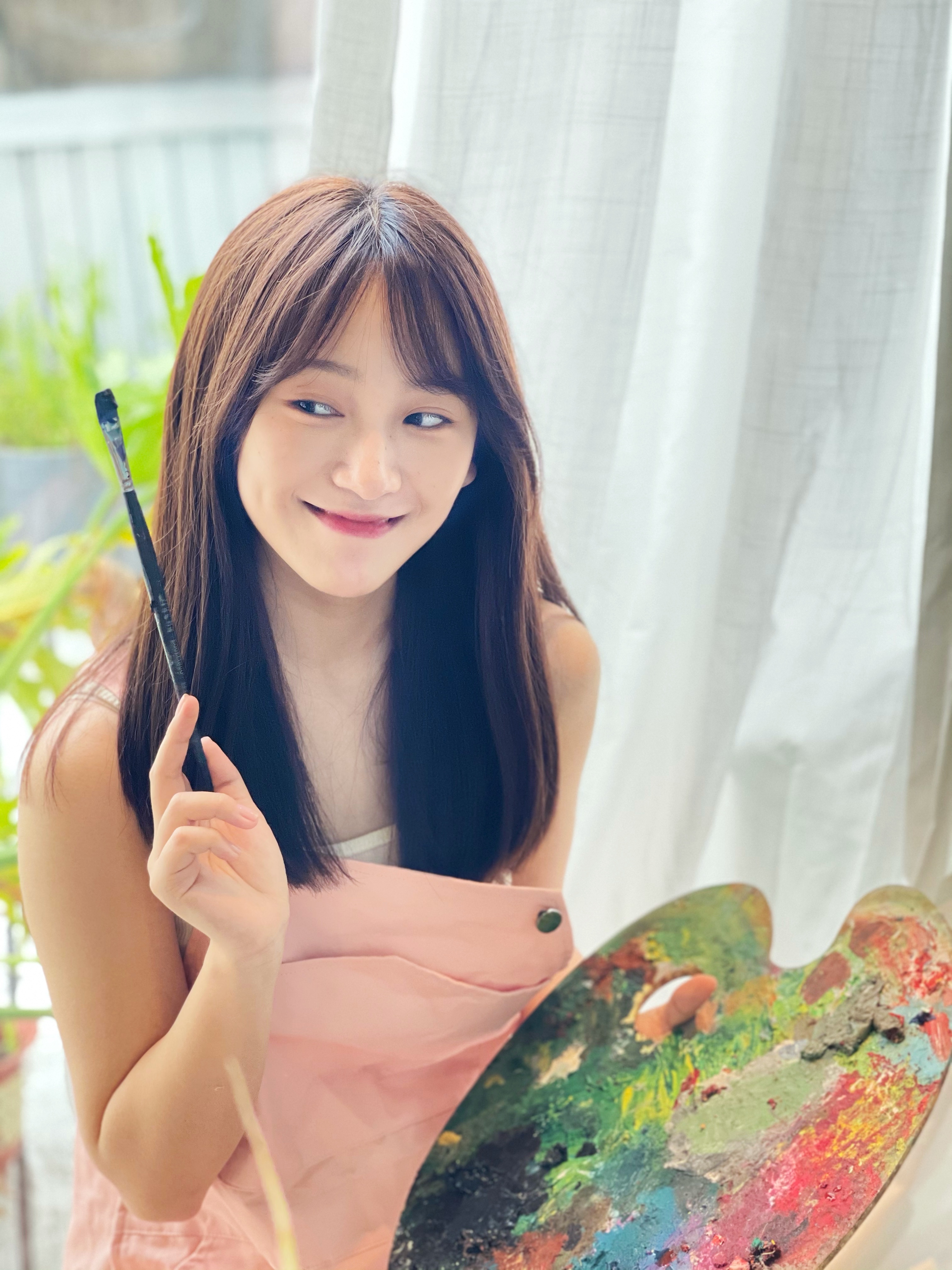 1998年12月24日出生于江西省,毕业于南京传媒学院,中国内地影视女演员