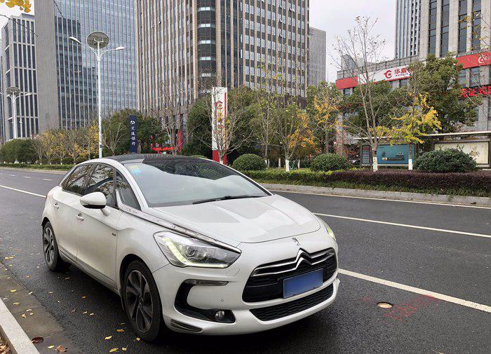 24万的DS5值得买吗？开了8个月后，车主说了用车感受_百科TA说