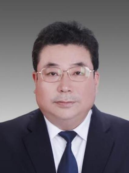 黄新