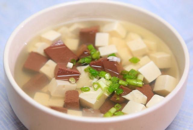 鸭血豆腐羹