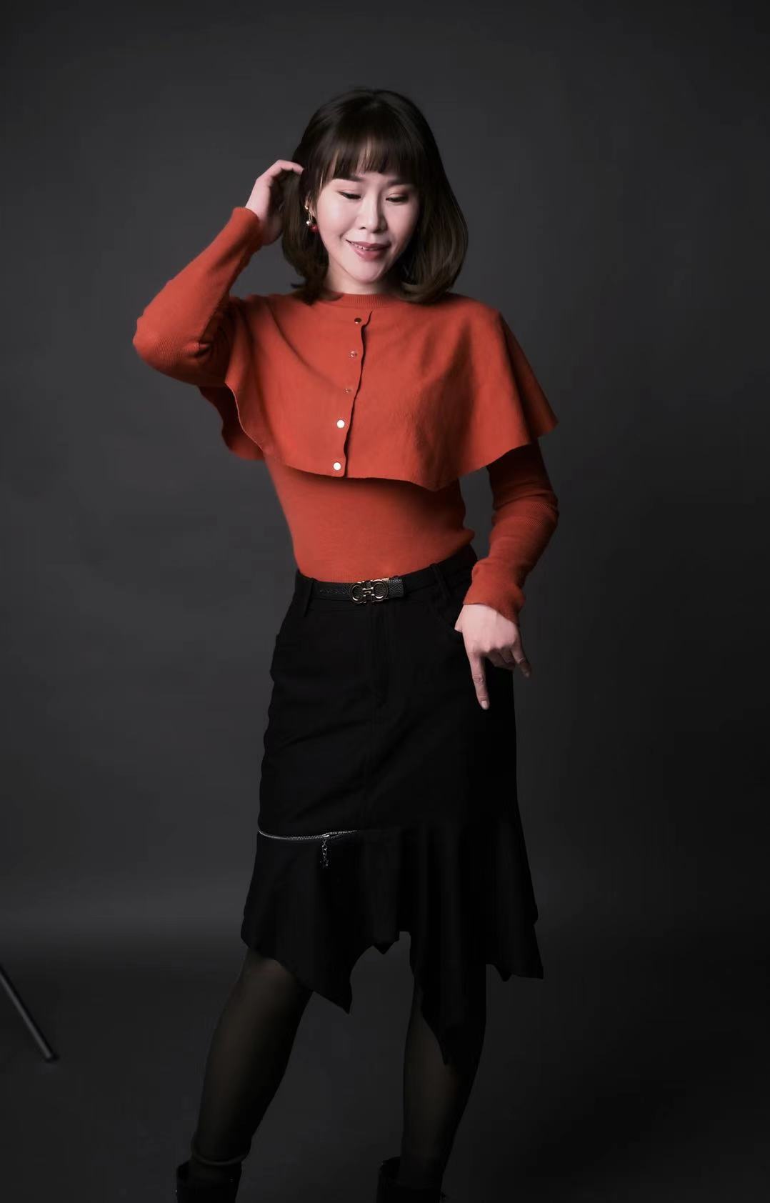  p>库妮珂,原名刘阳,新疆籍女歌手,音乐唱作人