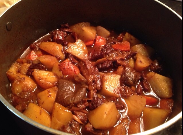 data-lemmaid="1008026">牛肉 /a>炖土豆是一道以牛肉和土豆作为主要 