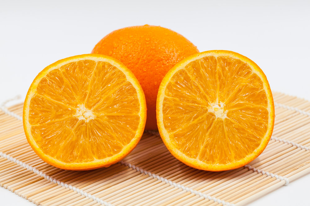  p>橙子(学名: i>citrus sinensis /i> 英语:orange),是芸香科柑橘属
