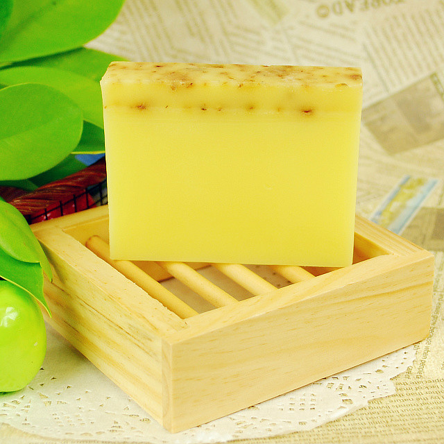 做含有植物精油的 a target="_blank" href="/item/甘油皂/6481853"