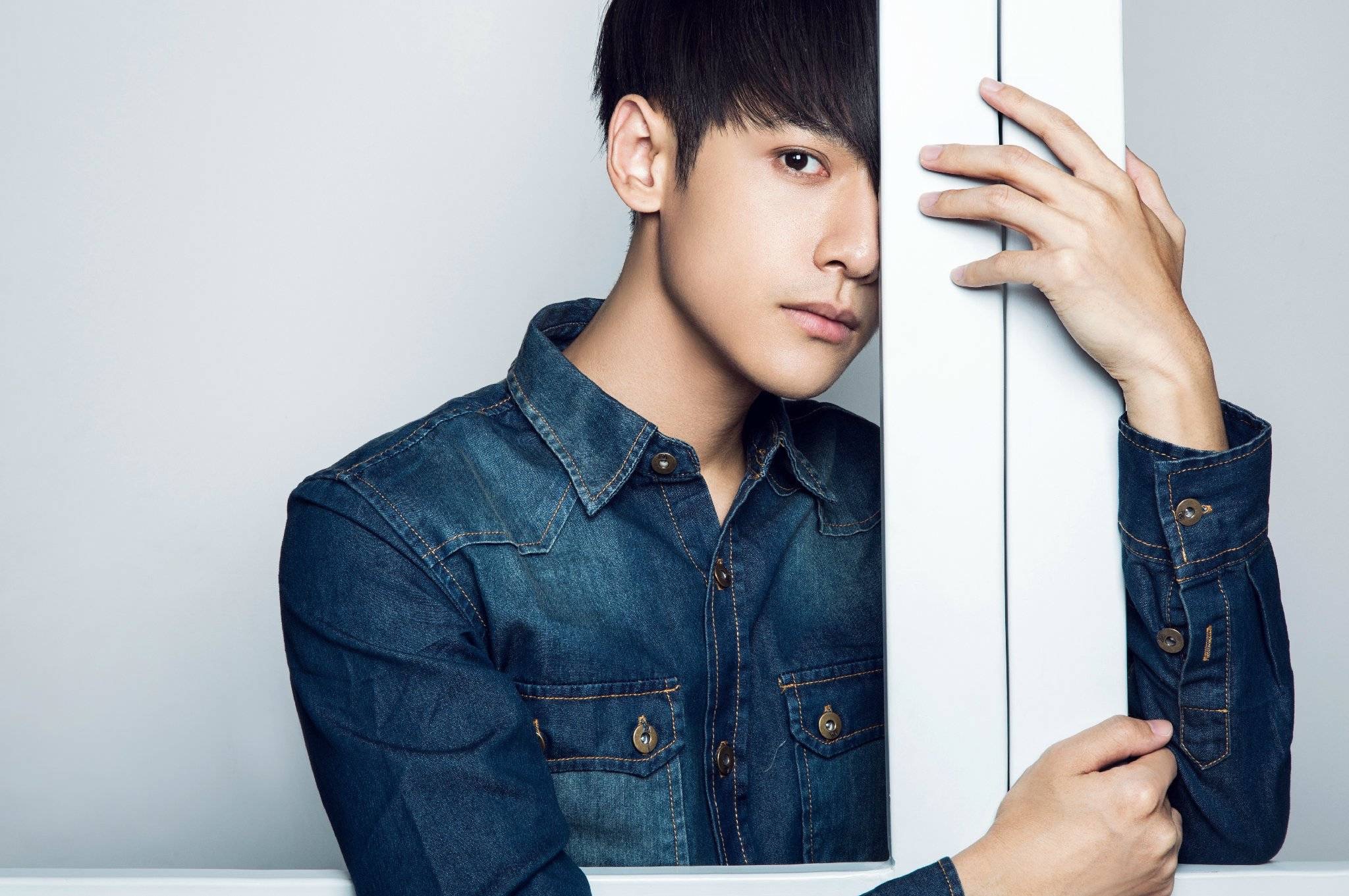  p>罗云熙(leo),1988年7月28日出生于四川省成都市,中国内地男歌手