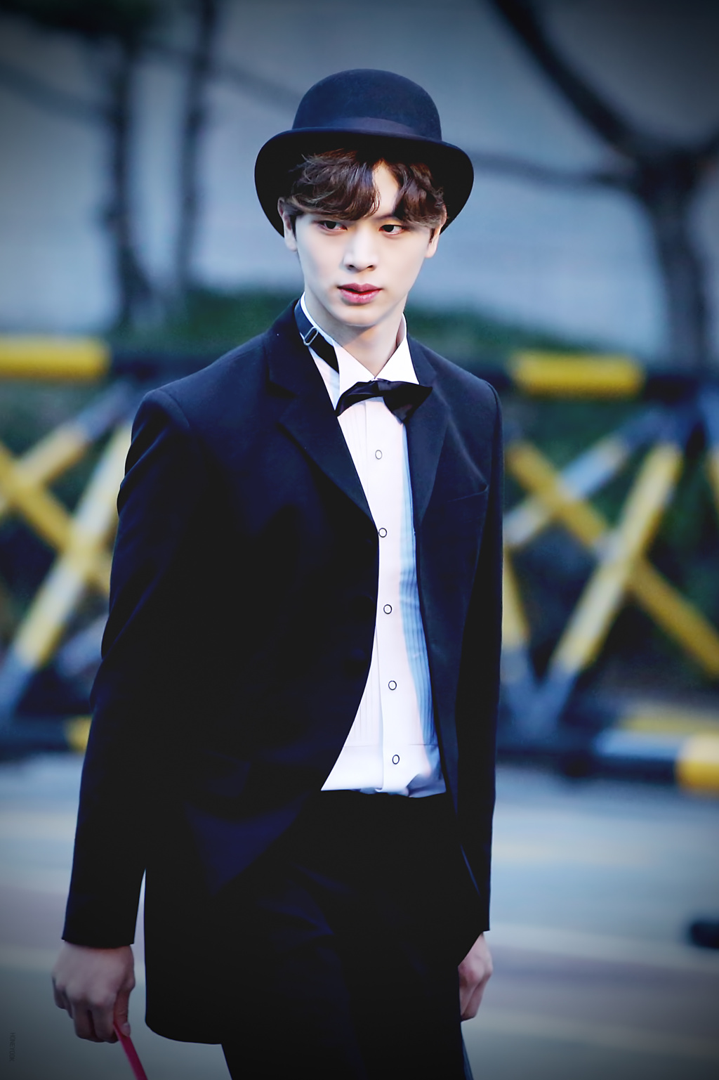  p>陆星材 i>(         ,yook sung jae) /i>,1995年5月2日出生于韩国