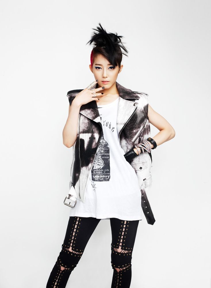  p>韩国女子组合glam,于12年7月16日发表出道单曲《party(xxo)》.