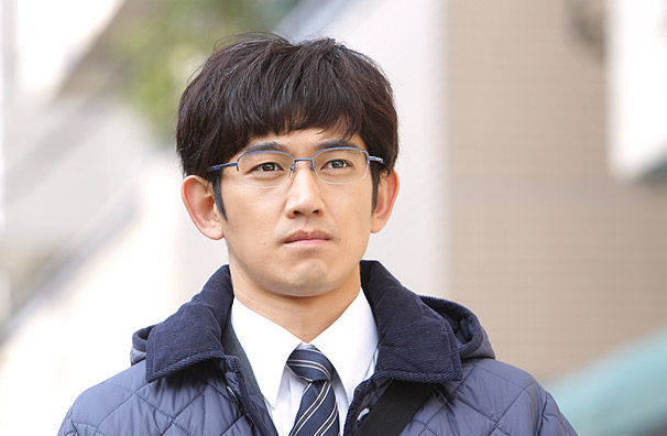 家庭题材日剧,由 a target="_blank" href="/item/坂元裕二/9081208"