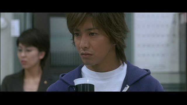  p>《京城往事》是根据小说《千年之光》改编的动作喜剧电影,由郑勇基