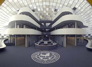 data-lemmaid="4143106">柏林大学 /a>,主校址位于柏林dahlem,是德国