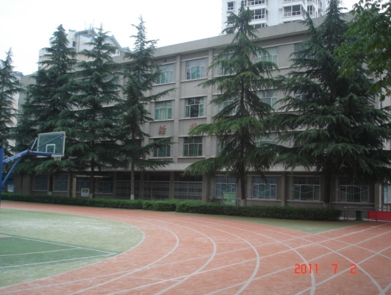 宝鸡市陈仓园初级中学