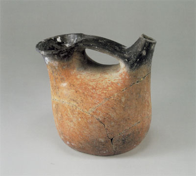  p>河姆渡鸟形盉是河姆渡遗址博物馆收藏的文物. /p>