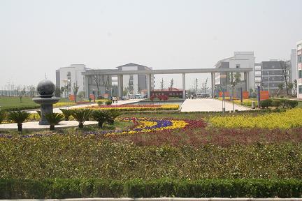  p>江南影视艺术职业学院位于无锡藕塘职教园区,学校是经国家教育部和