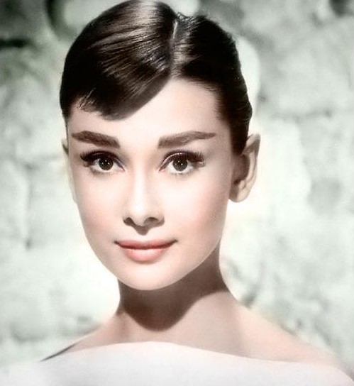  p>赫本头,又名赫本 a href="#" data-lemmaid="7950748">发型 /a>