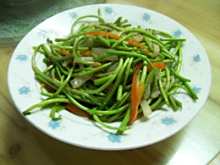 藜蒿炒腊肉