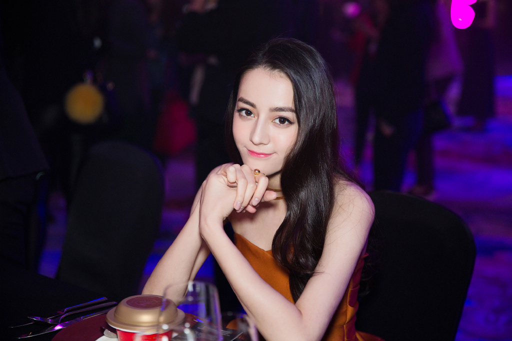 迪丽热巴