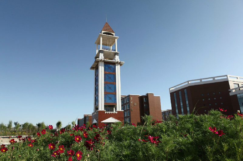  p> a href="#" data-lemmaid="841958">集宁一中 /a>霸王河校区,又称