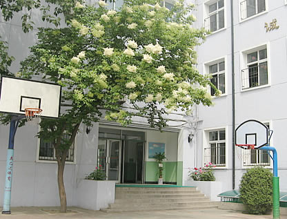 北京市东高房小学