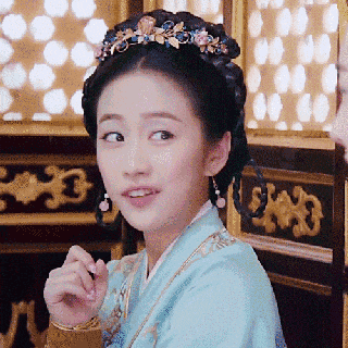 “0添加少女”刘美含五彩斑斓的人生，十项全能超乎你的想象……_百科TA说