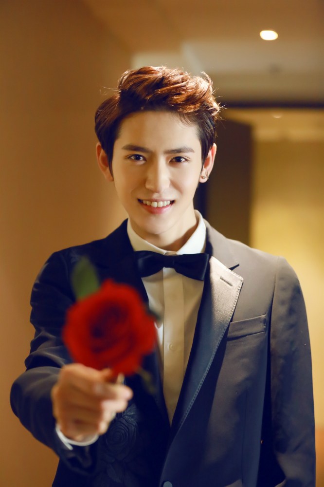 李东阳(young),1999年1月23日出生于山东省威海市,中国内地影视男演员