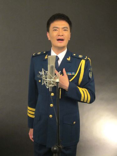  p>汤非, a target="_blank" href="/item/江苏">江苏 /a>扬州人,原