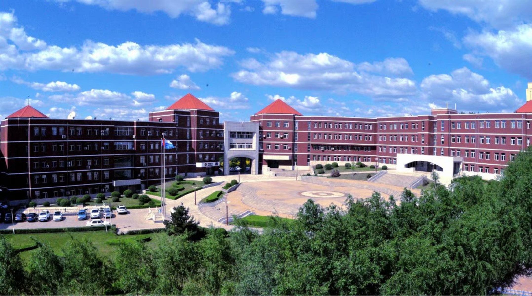 东北师范大学人文学院