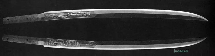 刀身有脊就是日本刀或仿倭刀？科学辨别镐造武士刀与平造中国刀_百科TA说