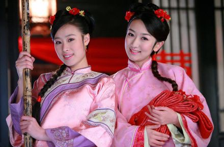 >明月是电视剧《 a target="_blank" href="/item/还珠格格/10120766"